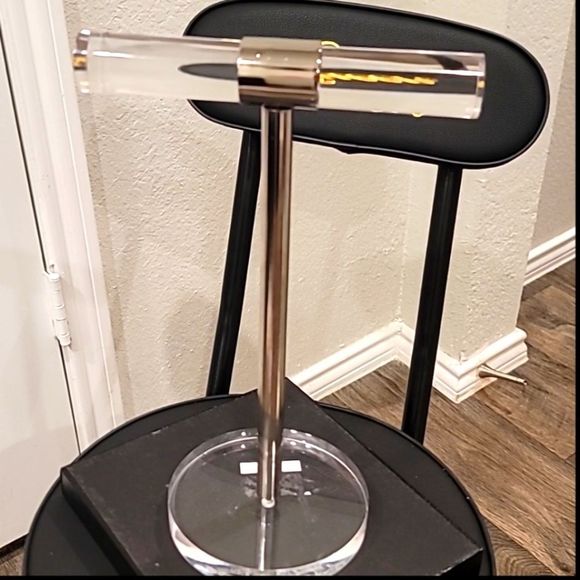 At Home Large T-Bar Acrylic Jewlery Stand - Picture 5 of 7